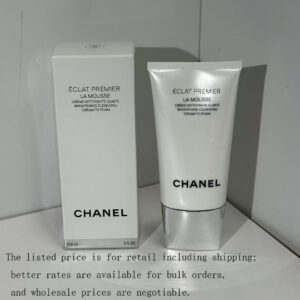 Chanel ÉCLAT PREMIER LA MOUSSE Brightening Cleanser 150ml。